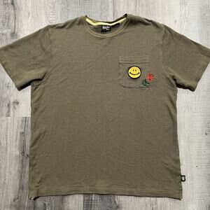 Howler Bros Smiley Patch Pocket Tee Olive Green Stripe 100% Cotton Knit Medium